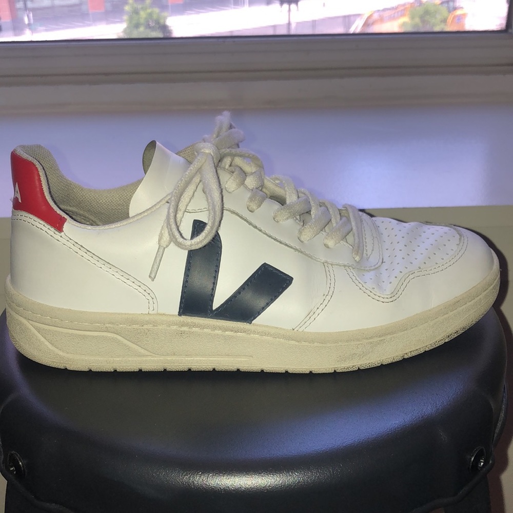 Veja Vegan Leather Sneakers - white/navy/red US 8